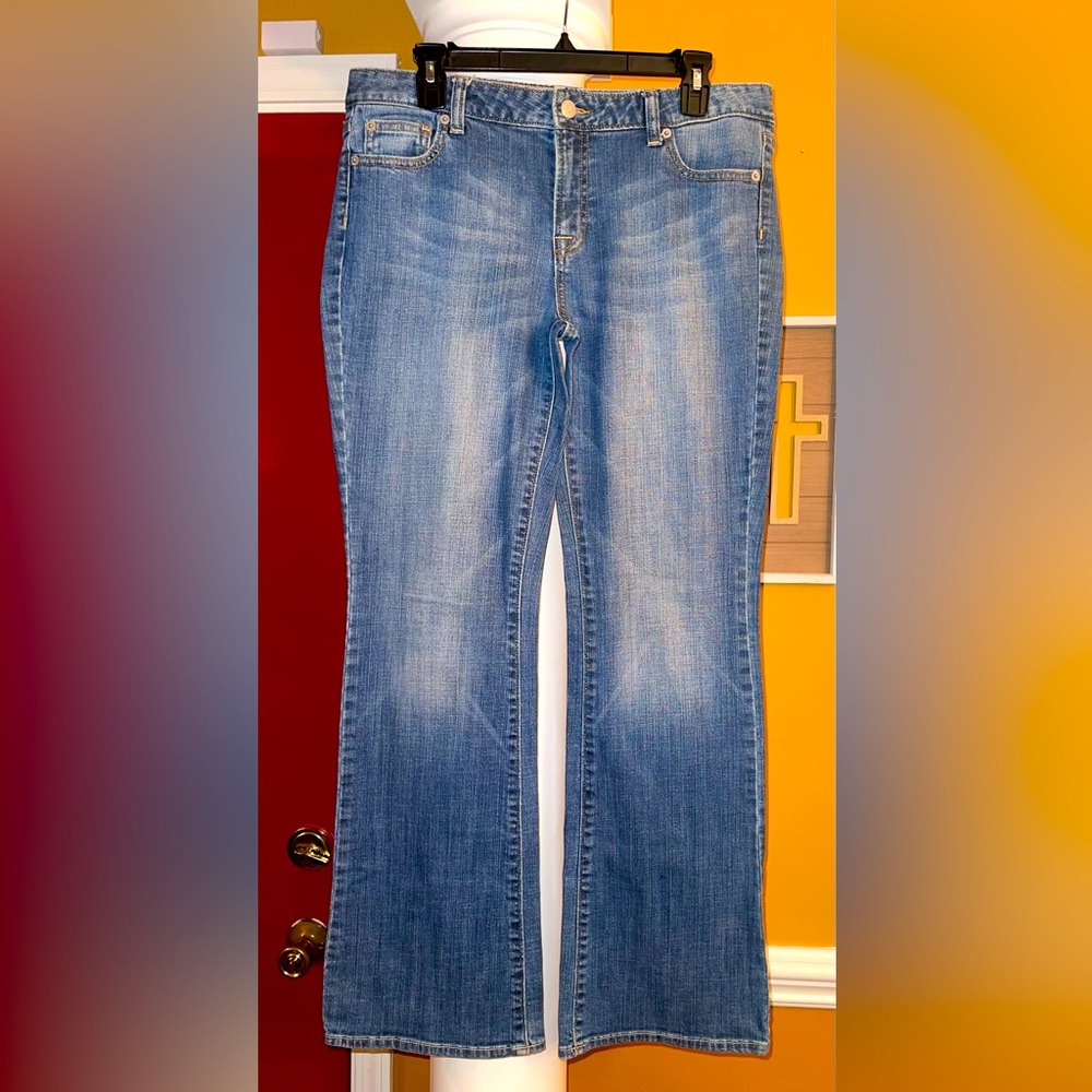 Banana Republic Classic Blue Bootcut’s Jeans